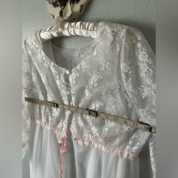 Vintage Radcliffe Peingnor Robe and Nightgown Set White Lace Medium 50’s EVC - Picture 11 of 14